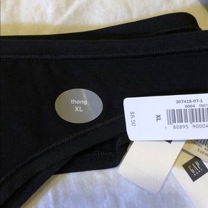 Pack of 5 BRAND NEE Gap thongs sz XL